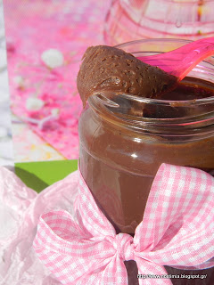 Σπιτικό άλειμμα σοκολάτας-Homemade chocolate spread