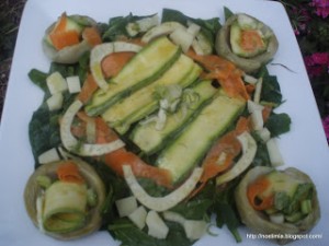 Ανοιξιάτικη σαλάτα με μαριναρισμένα λαχανικά - Spring salad with marinated vegetables