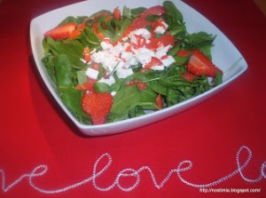 Σαλάτα με φράουλες - Strawberry love salad