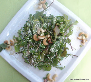 Σαλάτα ρόκα με κάσιους - Arugula salad with cashews