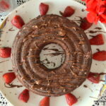 Σοκολατένιο κέικ με φράουλα