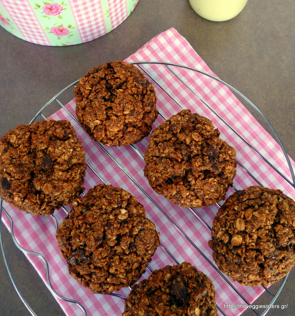 Υπέροχα, υγιεινά μπισκότα βρώμης με σοκολάτα – Healthy chocolate oat cookies