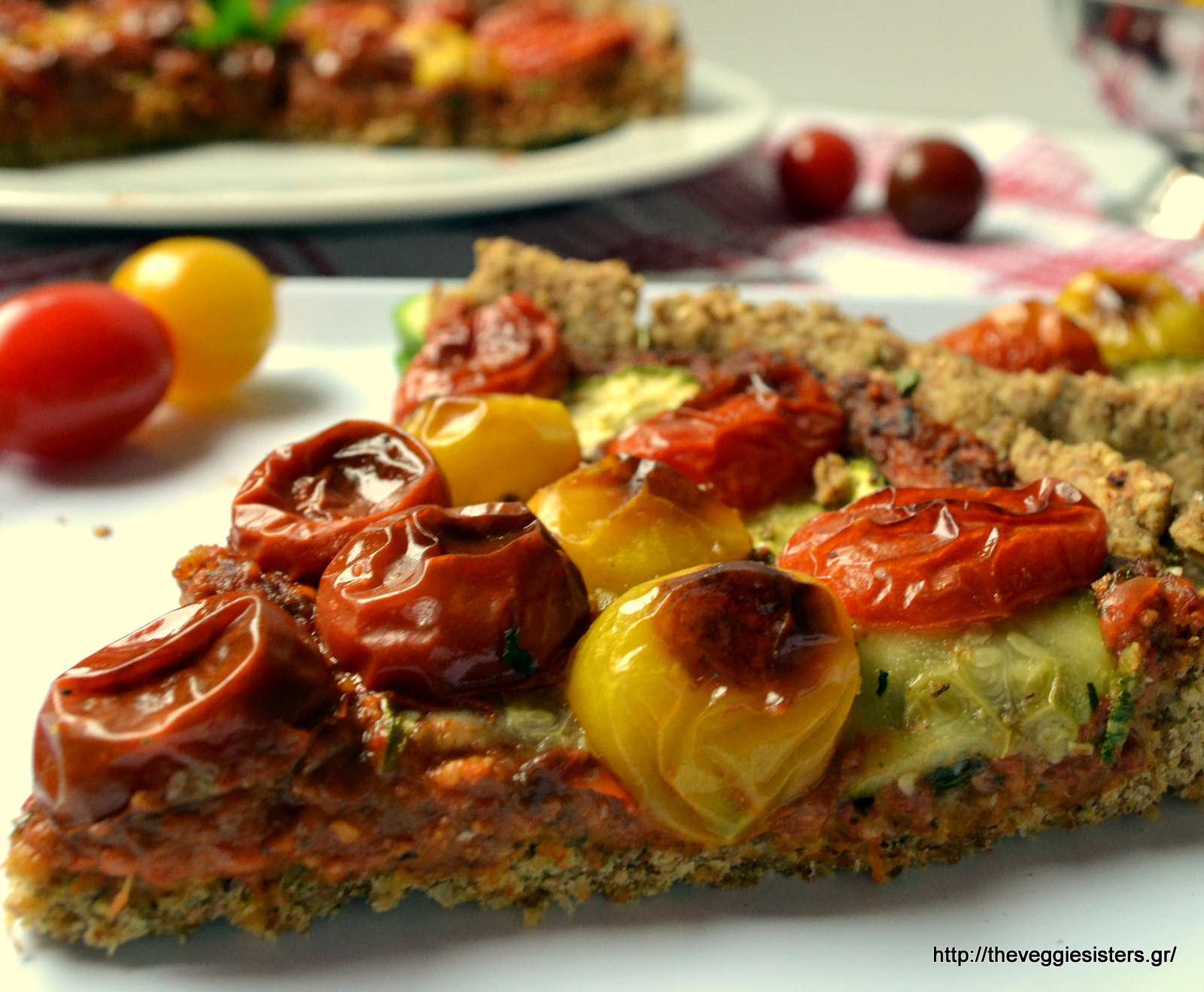 Νηστίσιμη τάρτα με ντοματίνια κ πέστο κόκκινης πιπεριάς – Vegan cherry tomato red pepper pesto tart