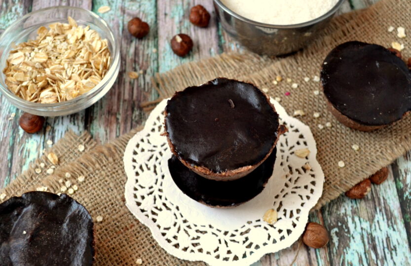Πανεύκολο σοκολατένιο γλυκάκι με καρύδα