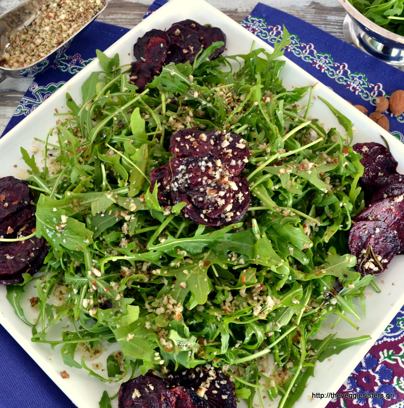 Πράσινη σαλάτα με ψητά παντζάρια κ αμύγδαλα - Green roasted beet almond salad