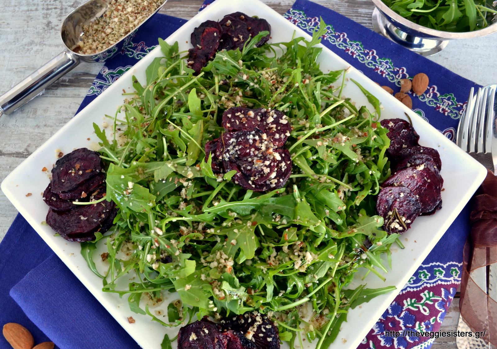 Πράσινη σαλάτα με ψητά παντζάρια κ αμύγδαλα - Green roasted beet almond salad