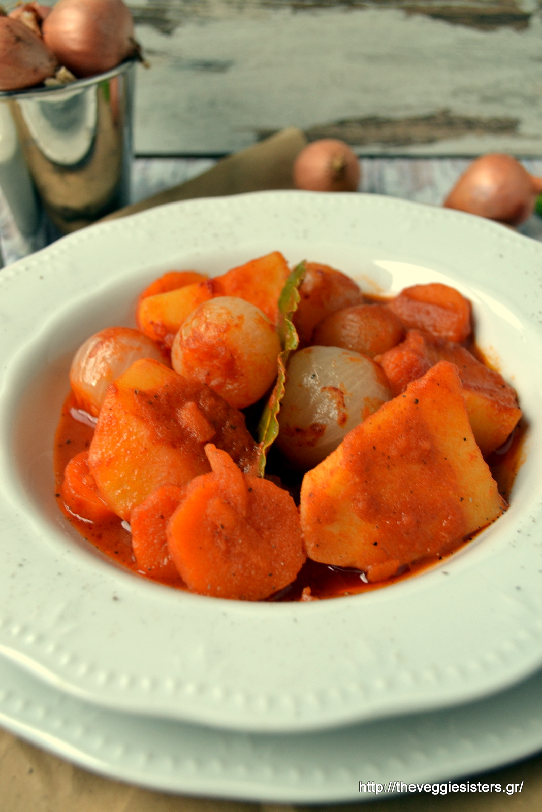 Χορτοφαγικό στιφάδο - Vegan stifado (onion stew)